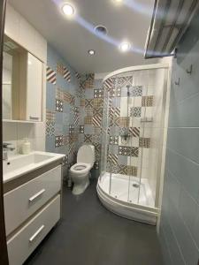 Roomer - 26