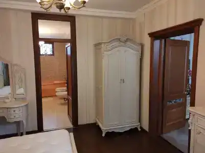 Ялтинский дворик - 37