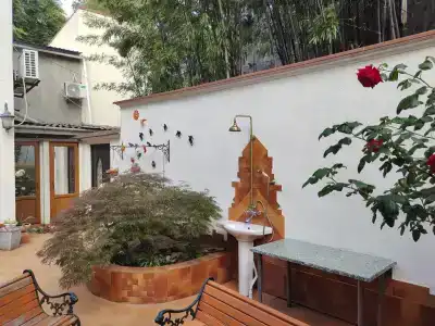 Ялтинский дворик - 50