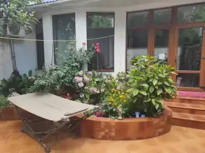 Ялтинский дворик - 48