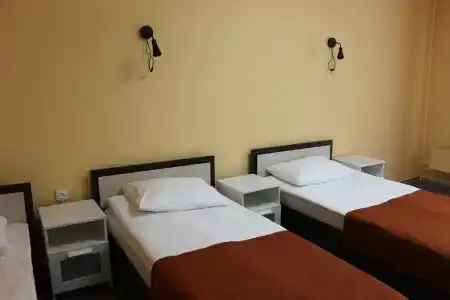 В центре - 16