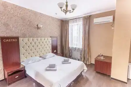 Кастро - 7