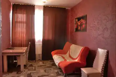 на Набережной - 106