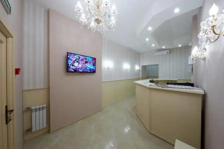 Avenue - 8