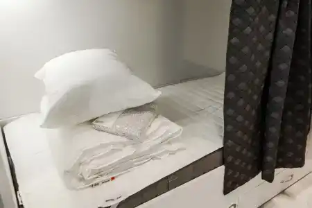 H&Co - 0