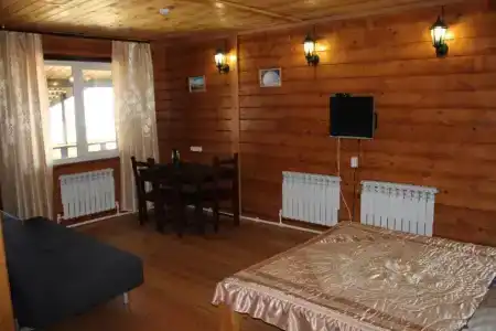 Молодежный - 6