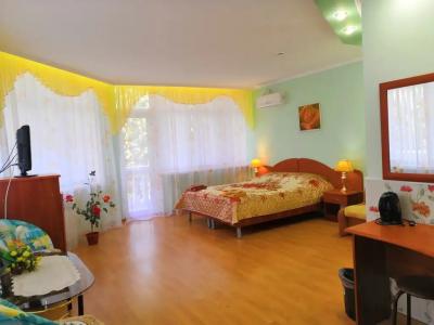  дом «Family House on Lazurnaya - 14