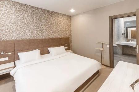Kamarooms Business & Spa - 14