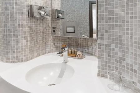 Kamarooms Business & Spa - 17