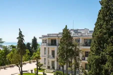 Grand Royal Residences - 1