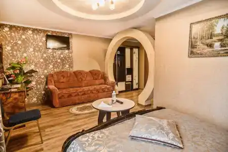 Гостиный Дом - 153