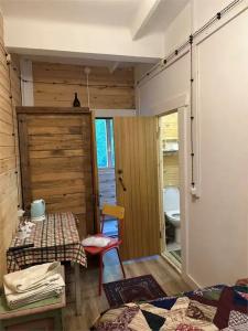 Каморка с лежанкой - 19