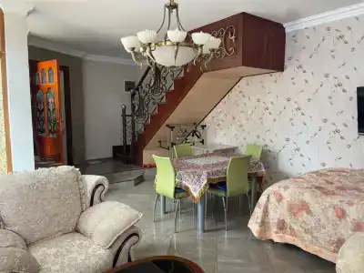 Ялтинский дворик - 72