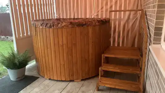 Уютный домик на берегу реки - 18