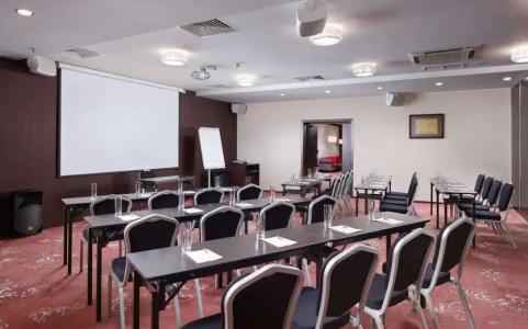 Park Inn by Radisson - 7