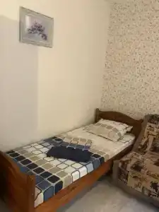 Тихий дворик в центре города - 24
