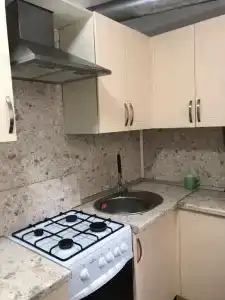Тихий дворик в центре города - 25