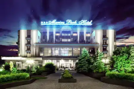 Marins Park Hotel Ростов - 1