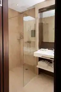 R-hotel - 24