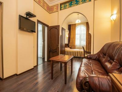 Одеон - 42