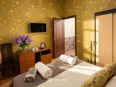 Лев - 4
