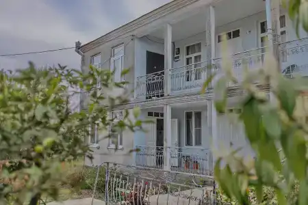 Valentina - 0