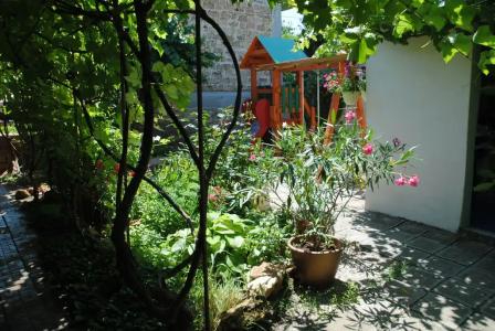 Цветущий дворик - 28