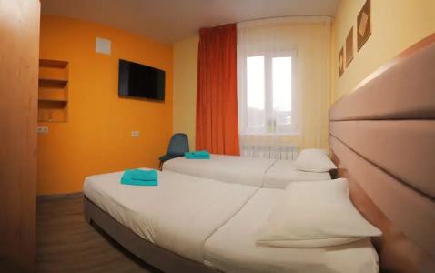 Elhostel - 165