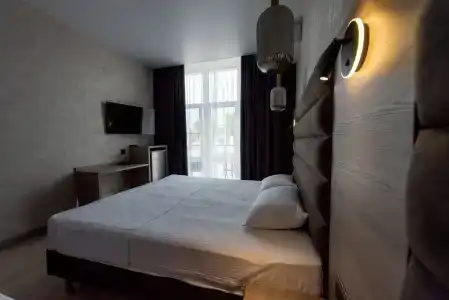Nikos Plaza - 5