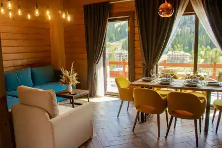 Axis Миррос - 4