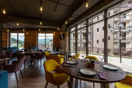 Axis Миррос - 5