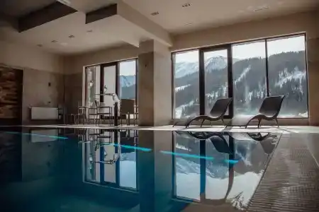 Axis Миррос - 3