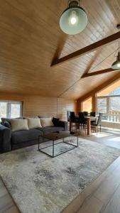 WoodVillas - 13