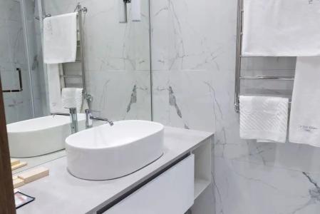 The White Residence - 44