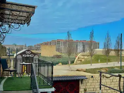 у фонтана - 3