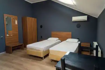 Small - 3