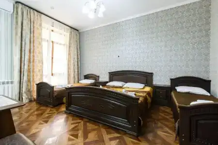 Галина на Ленина - 35