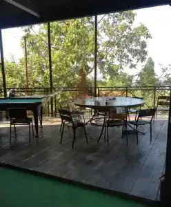 uest house - 3