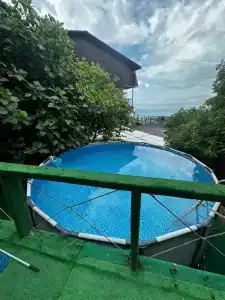 uest house - 2