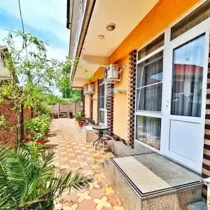 Mark Inn - 5