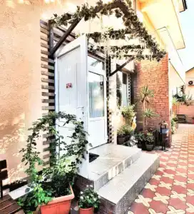 Mark Inn - 3