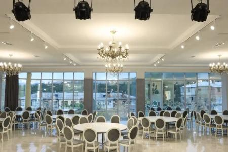 Grand House - 6