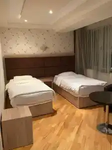 Grand House - 5