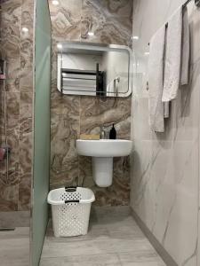 Grand House - 19