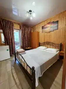 у Ларисы - 12