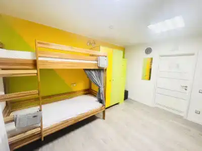 Hostel Party and Sun - 6
