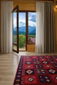 Hayat-Haus - 6