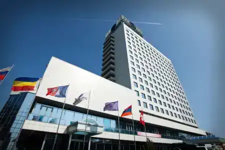 Дон-Плаза - 1