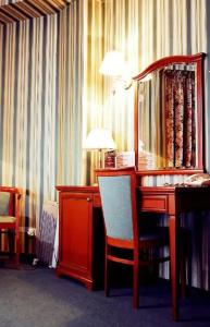 Best City Hotel - 44
