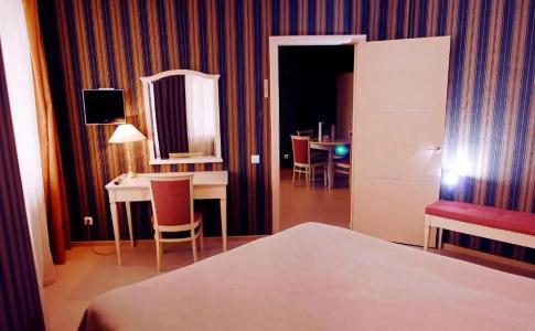 Best City Hotel - 50